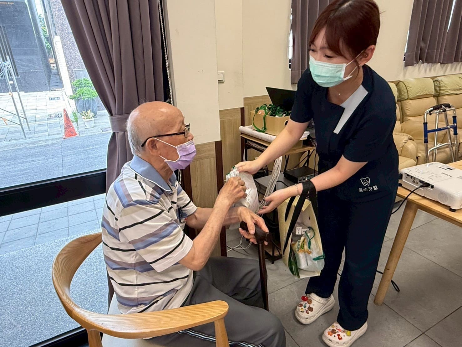 日照中心適合你家長輩嗎?評估3大關鍵