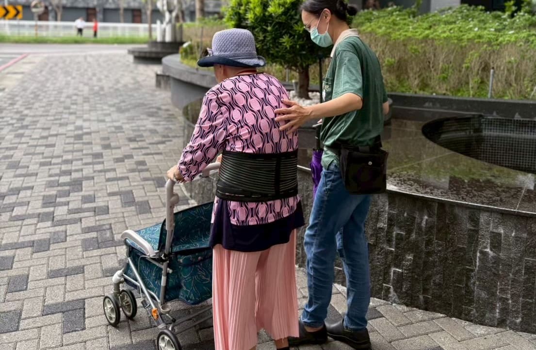 讓博正成為您的神隊友,居家長照不再是一場硬仗!